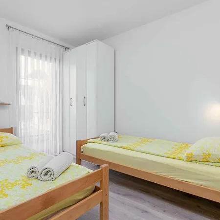 In Porec/istrien 39699 Apartment Porec